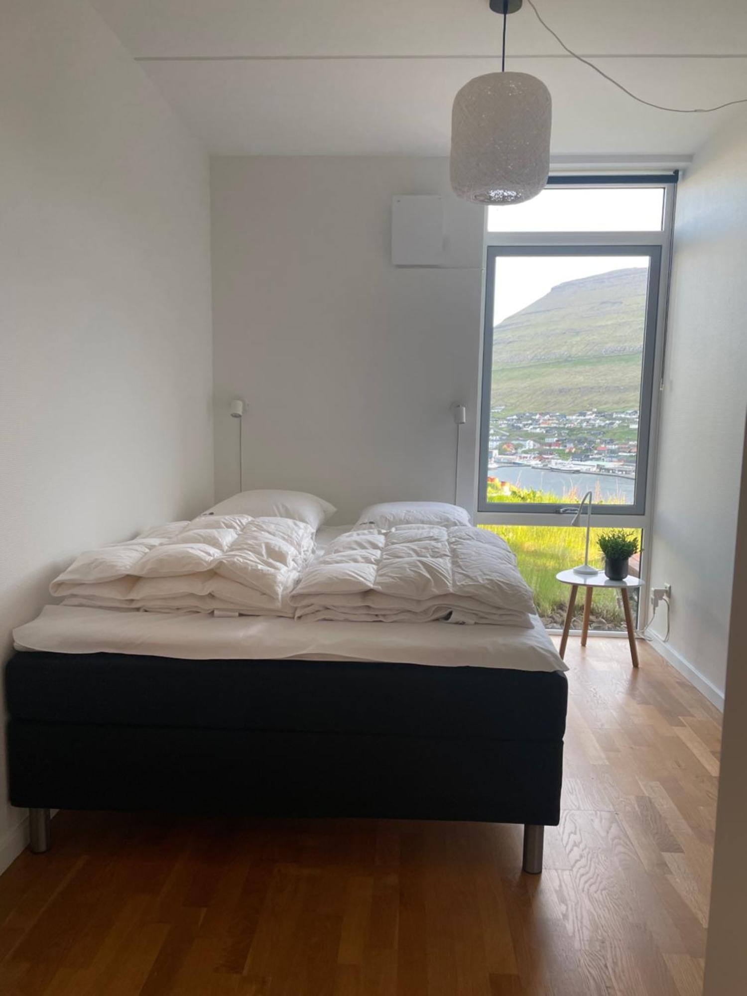 Unique Sea & Landscape View And Spacious Apartment Klaksvík Exterior foto